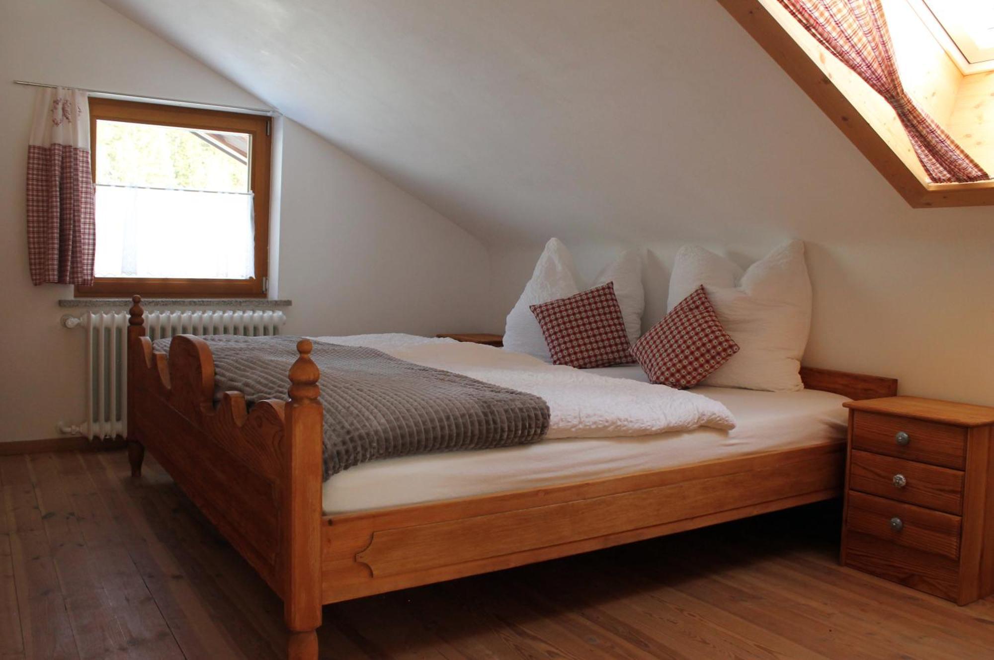 Berggasthof Karntner Alm Hotel Mittenwald Buitenkant foto